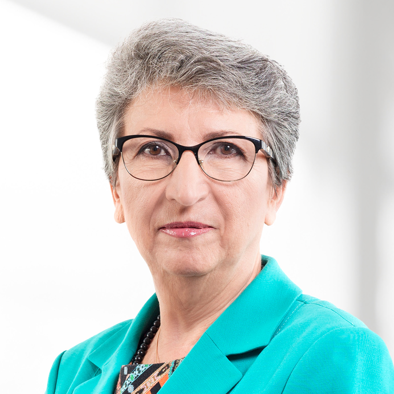Tzenka Bozhilova, MRICS RV, REV